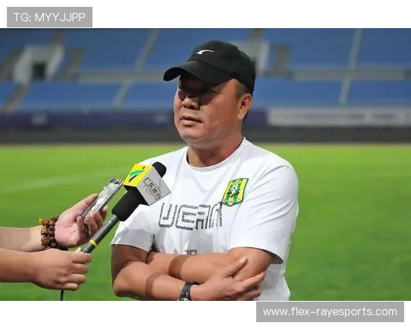 中国九十年代足球传奇人物回顾：辉煌岁月与时代印记