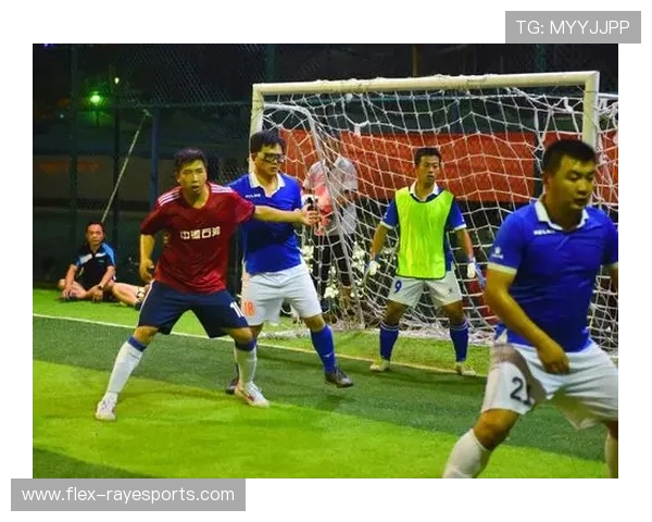 以足球球星挂图点亮热血青春激发运动激情与无限梦想