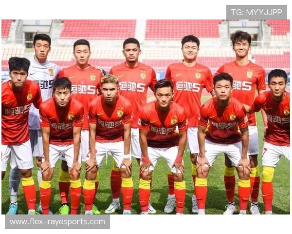 美国足球队最新换队球星引发热议球队阵容将迎来大变革