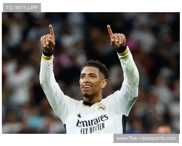 足球巨星辫子造型惊艳亮相赛场引发球迷热议与模仿潮流