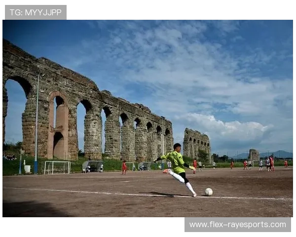 足球星特效震撼登场 球场风云变幻瞬间展现无与伦比的精彩视觉体验